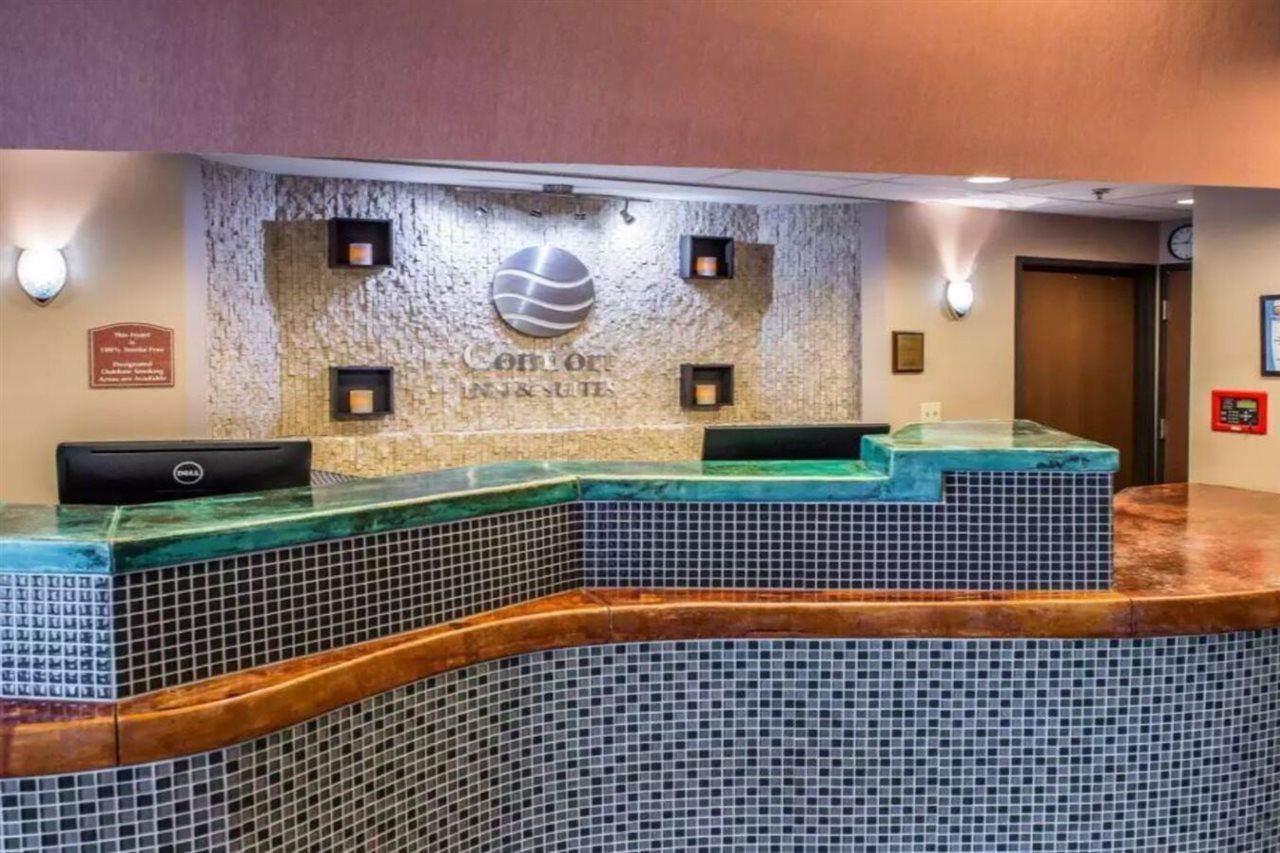 Hometowne Studios & Suites Washington Bagian luar foto