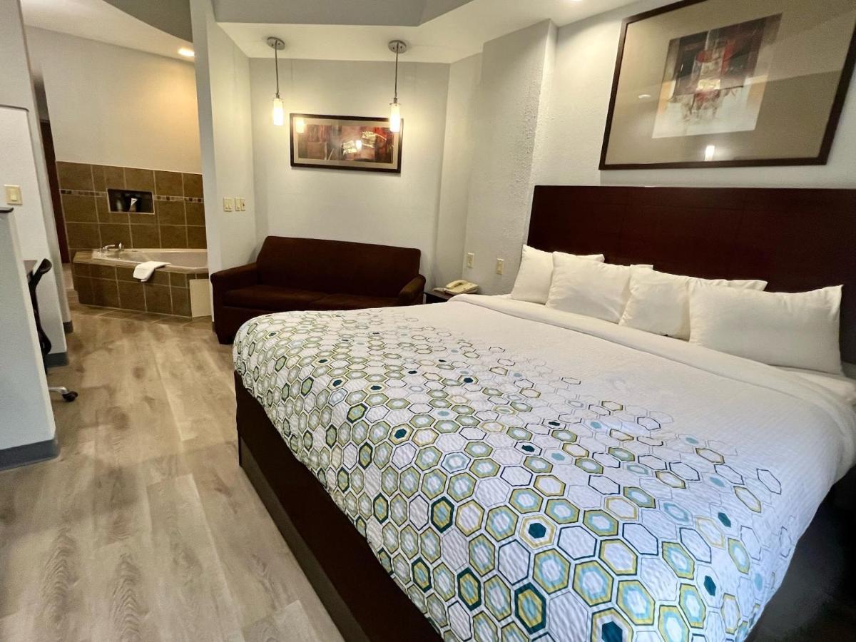 Hometowne Studios & Suites Washington Bagian luar foto