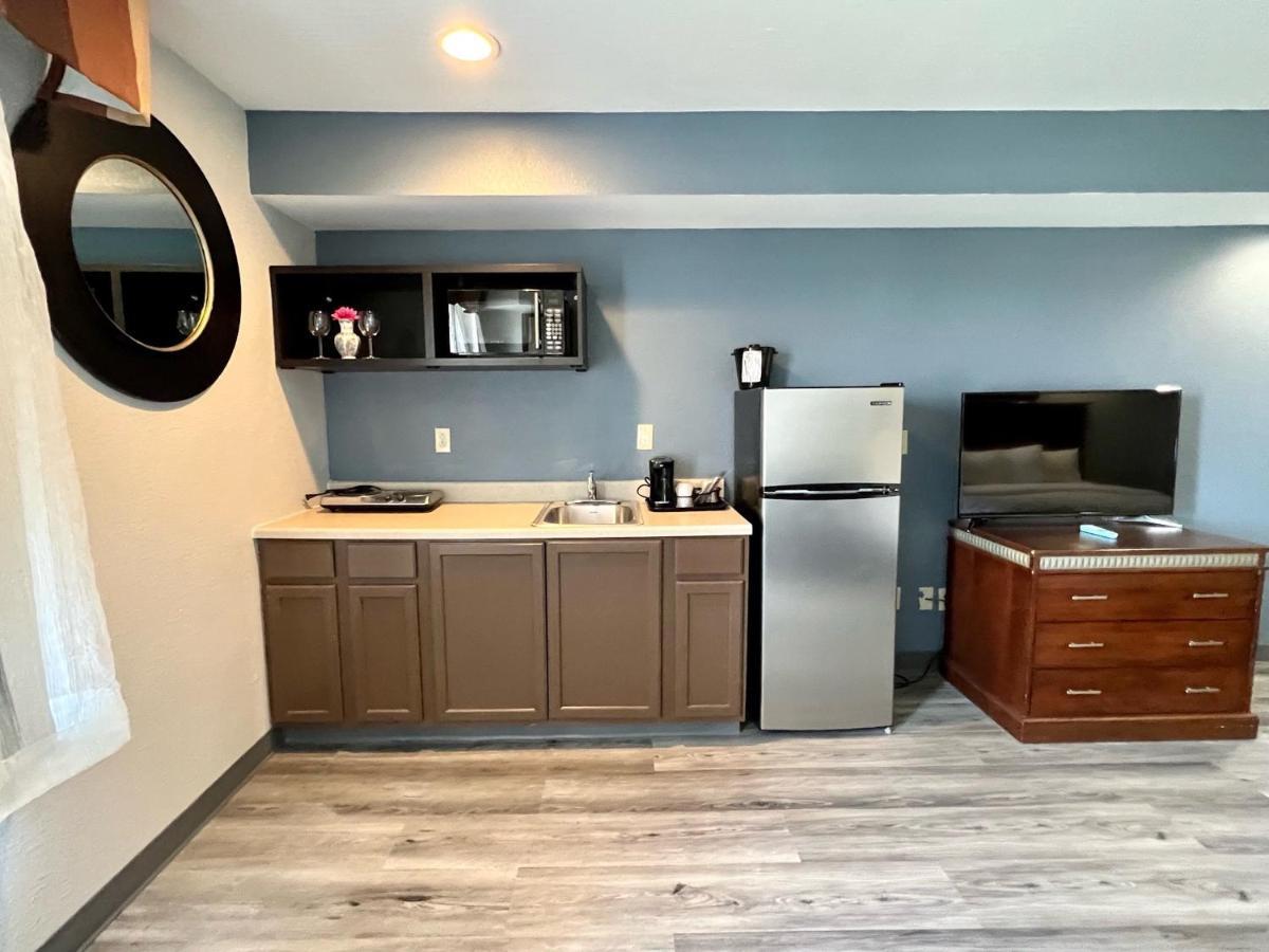 Hometowne Studios & Suites Washington Bagian luar foto