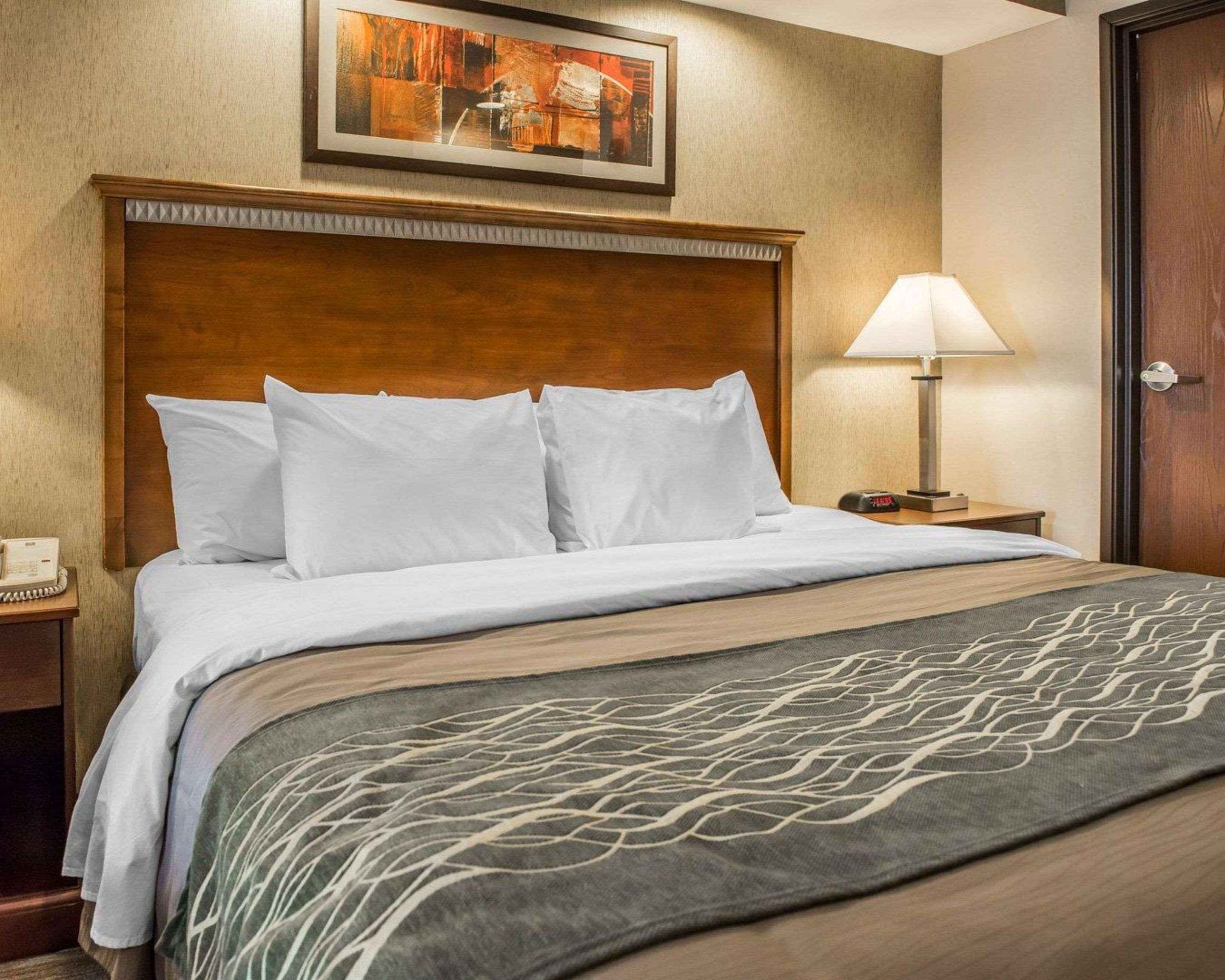 Hometowne Studios & Suites Washington Bagian luar foto