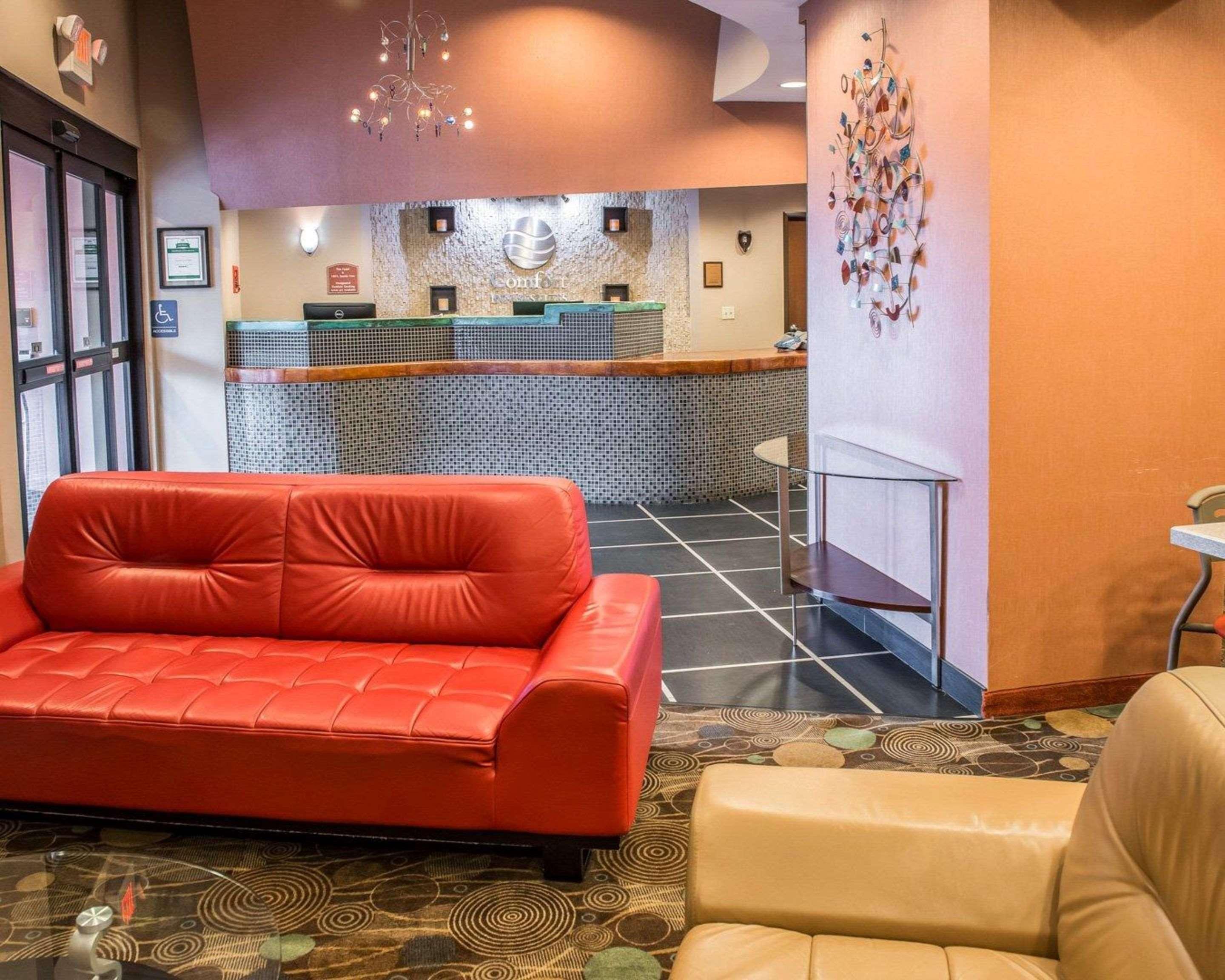 Hometowne Studios & Suites Washington Bagian luar foto