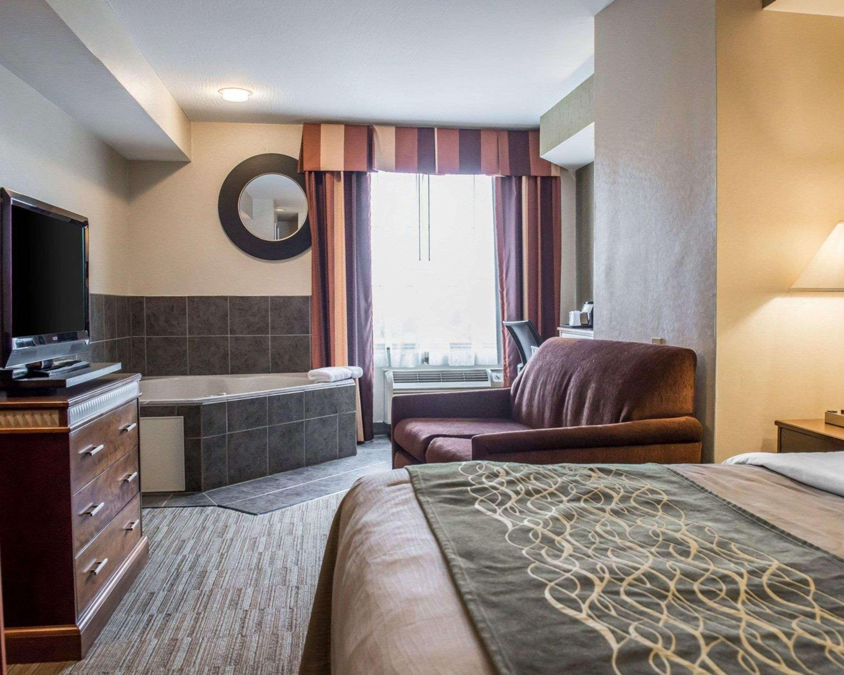 Hometowne Studios & Suites Washington Bagian luar foto