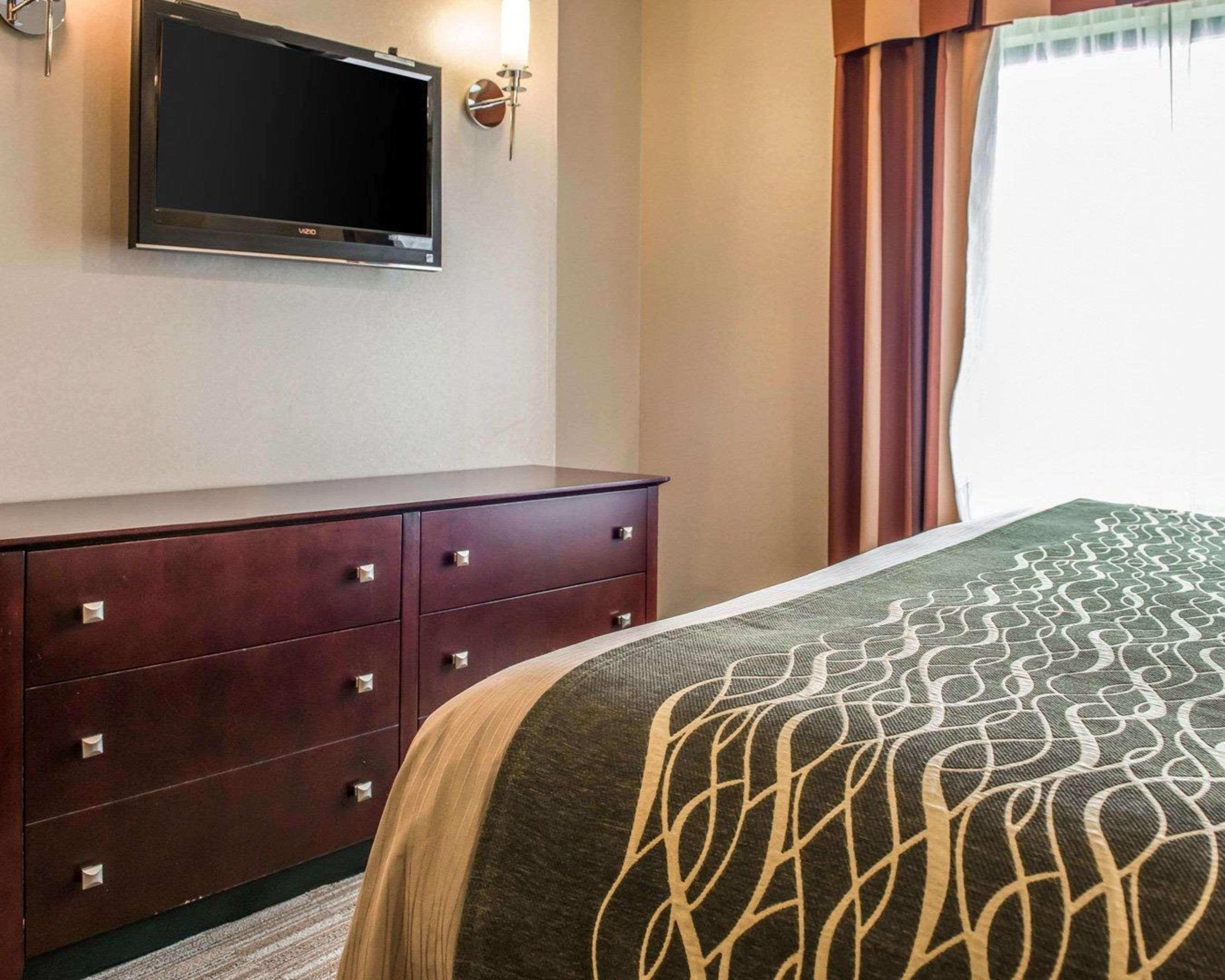 Hometowne Studios & Suites Washington Bagian luar foto