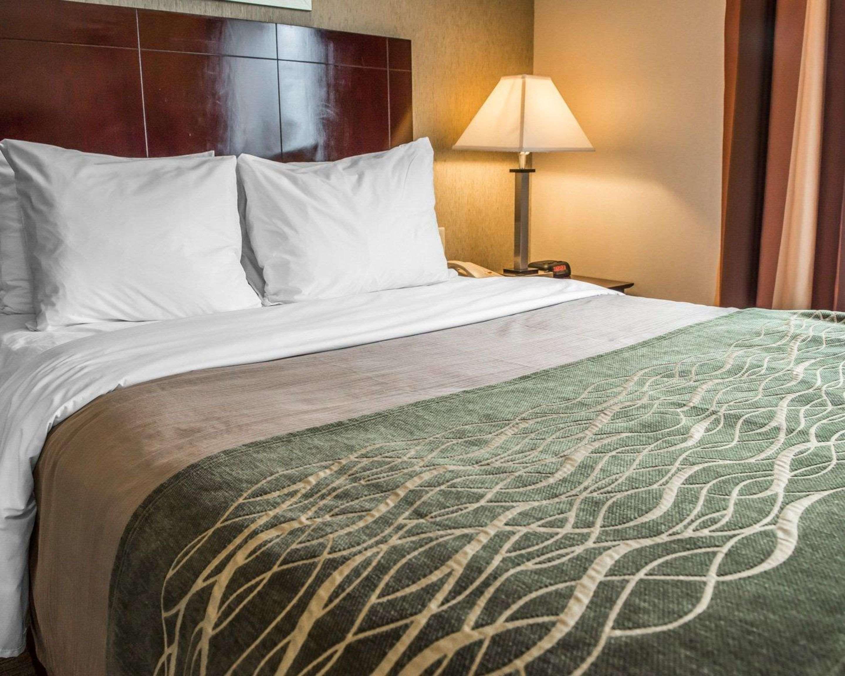 Hometowne Studios & Suites Washington Bagian luar foto